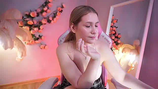 Emilicious élő XXX-chatje