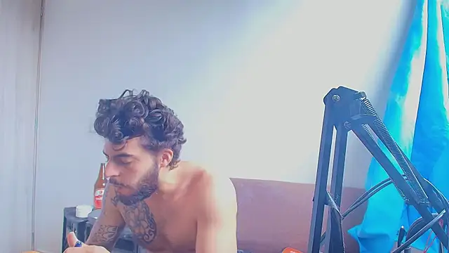 Živý XXX chat thomas_gun