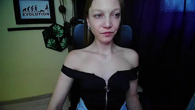 EmillyPlay Chat XXX live