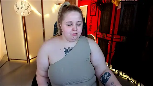 SladaDell's Live XXX Chat
