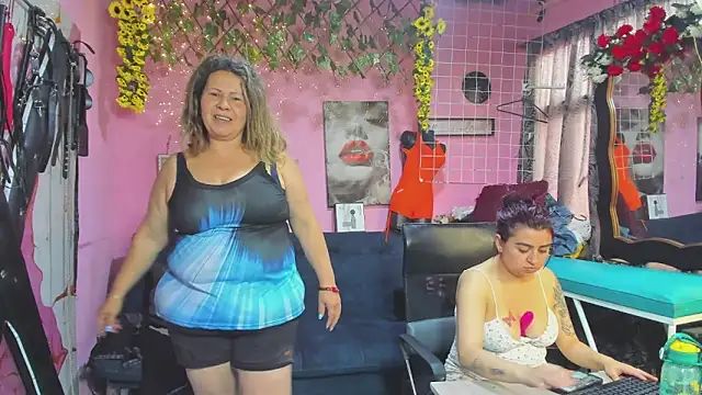 lesbiancuple's Live XXX Chat