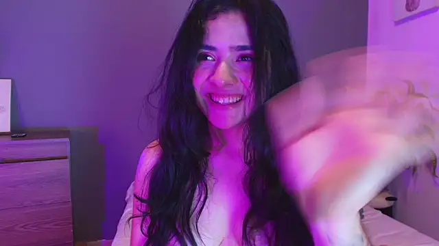 Czat XXX na żywo – adara_johnson__