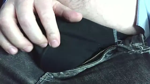 Živý XXX chat hairyandtiny