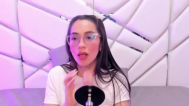 Онлайн чат XXX GabbieSkinny