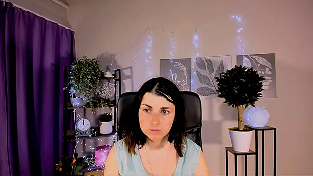 MartaEdams' Live XXX Chat
