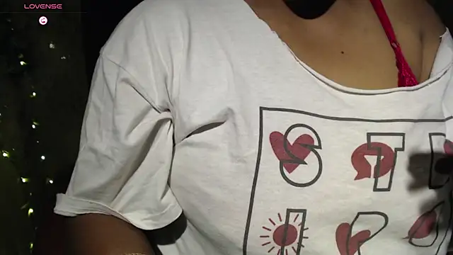 Онлайн чат XXX ItsMiraDesire