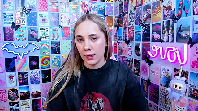 MiaMilas Chat XXX live
