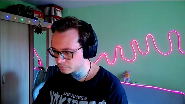 MeLanXolik's Webcam Show