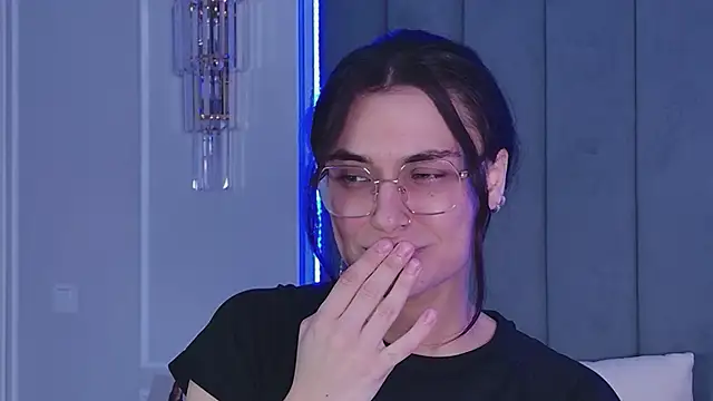 Онлайн чат XXX VioletAsh