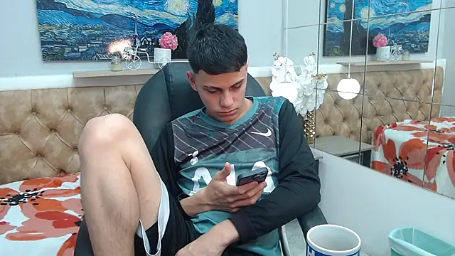 Ethanx18_ Webcam-Show