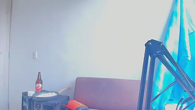 thomas_gun – Naživo XXX chat