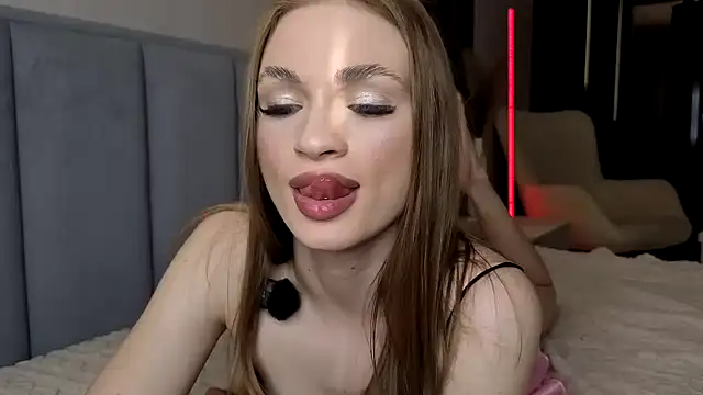 Pussyya777 live XXX chat