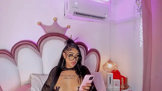 Mia_Jansen's Webcam Show