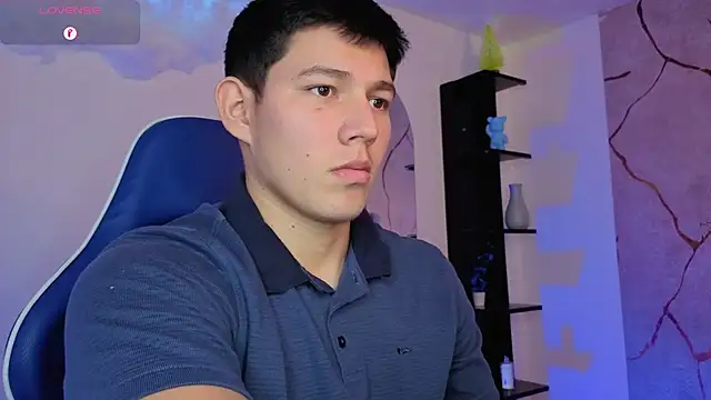 Živý XXX chat JamesCr_