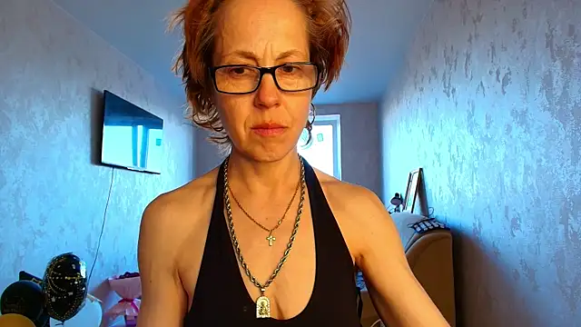 LioraWeiss Adlı Modelin Canlı XXX Sohbeti