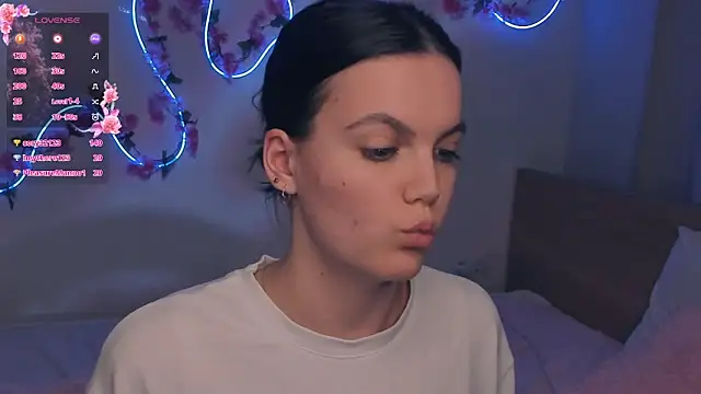 Онлайн чат XXX JuliannPaysour