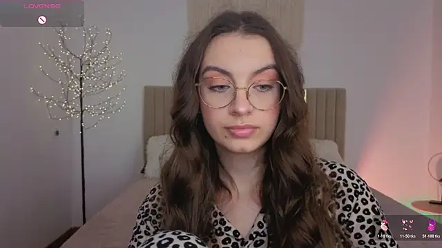 Real_cutie1 – webcam-show