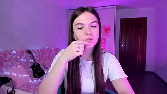 Chat +18 de luna_lust_212 ao vivo