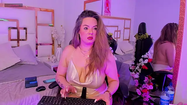 AvaMiia – Live XXX-chat