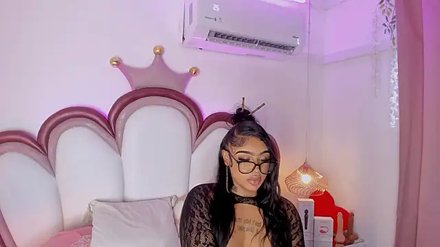 Mia_Jansen 在線直播表演