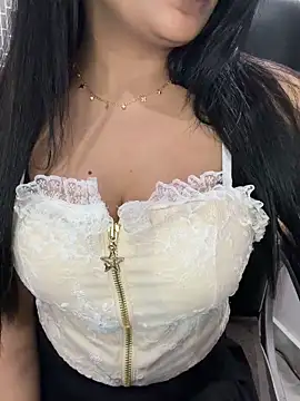 Chatroom XXX en direct de escape_with_me