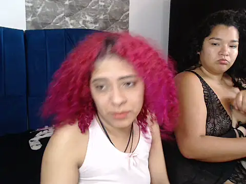 LITTLEKITTY19's Live XXX Chat