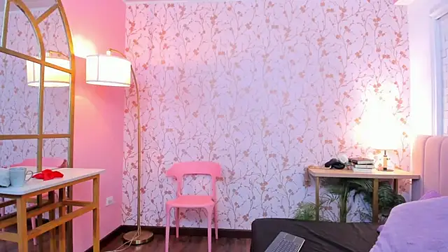 taylor_bennet's Live XXX Chat