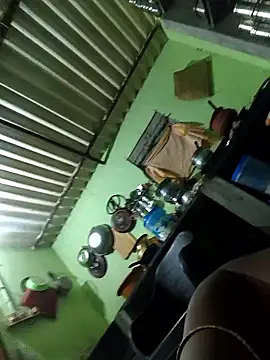 Tamilselviroja- Adlı Modelin Canlı XXX Sohbeti