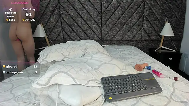 DemonFoxx élő XXX-chatje