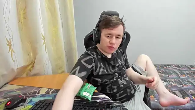 iliaskrislove 现场XXX聊天