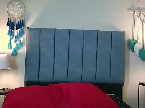 NatalyGuzman26's Live XXX Chat