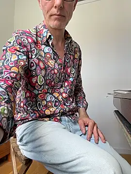 Pokazy przed kamerką – SexyLeon8
