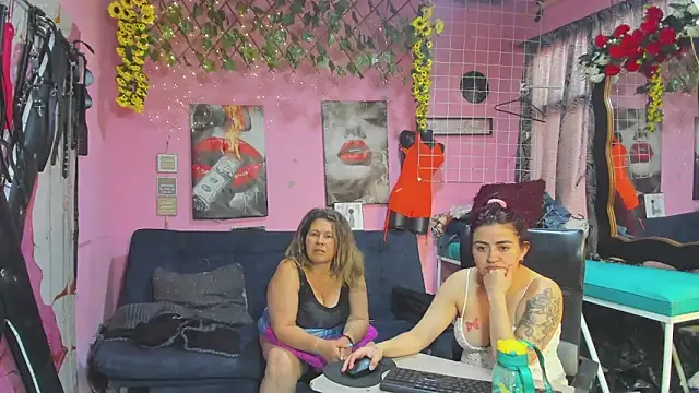 Czat XXX na żywo – lesbiancuple