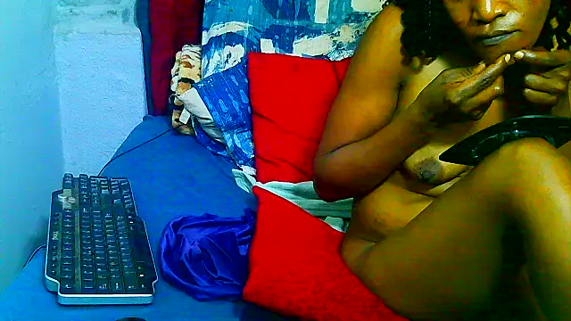 freaky_naughty Chat XXX in diretta
