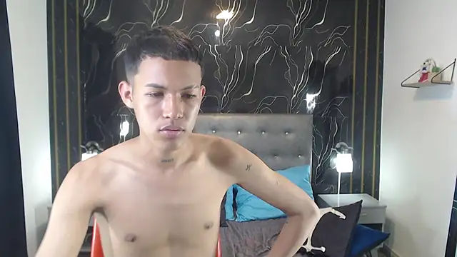 Živý XXX chat PhillipCox