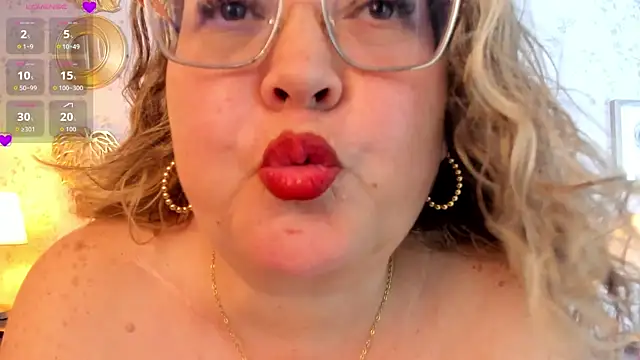 Martinacurvy_ Show Webcam
