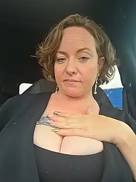julimonroe's Webcam Show