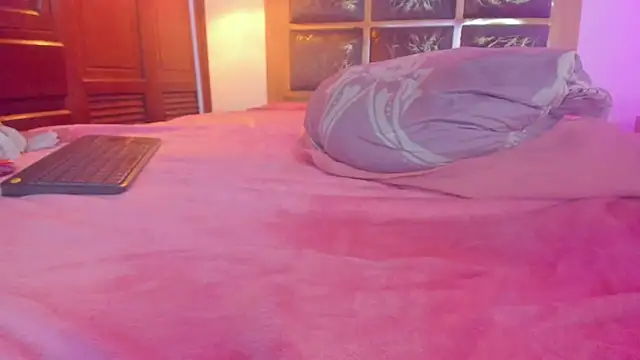 Zoe_sky1 Adlı Modelin Canlı XXX Sohbeti