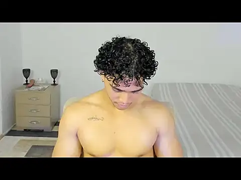 mateo_jack Show in webcam