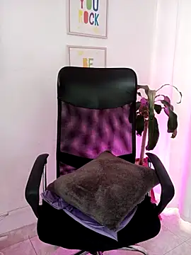 kim7_ – Naživo XXX chat