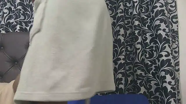 sluttylaura21 Webcamshow