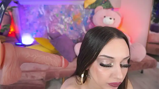 ZaraFeline Chat XXX in diretta