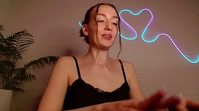 WhitePrincessLuna's Live XXX Chat