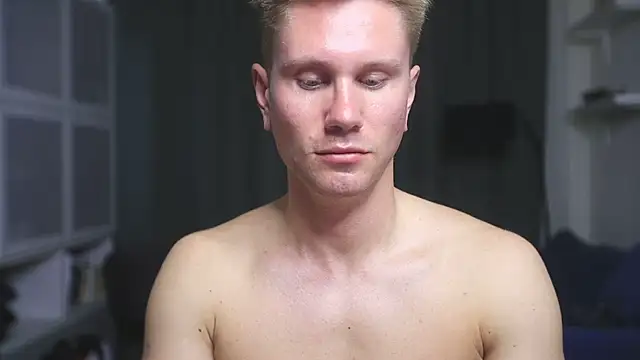 kevin-park Show in webcam