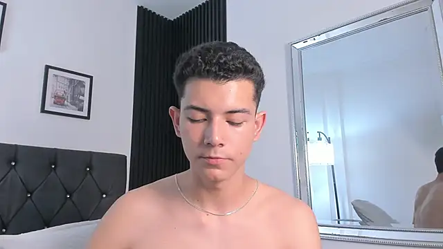 Онлайн чат XXX FireGuy_99