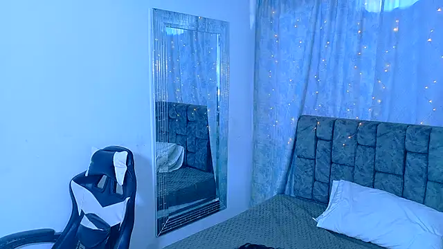 XXX chat uživo modela Dantekent