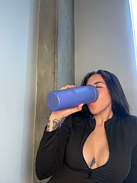 Lolathebaddie's Live XXX Chat