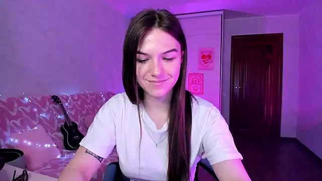 Chat +18 de luna_lust_212 ao vivo