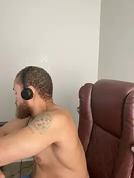 Fathero1time Adlı Modelin Canlı XXX Sohbeti