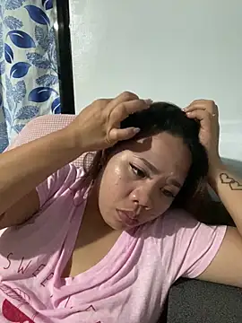 Chat XXX ao vivo de _UrSingleMamiBella_